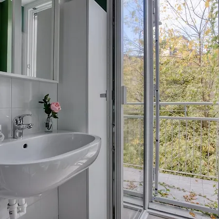 Joivy Stylish Flat For 2 With A Balcony Apartment