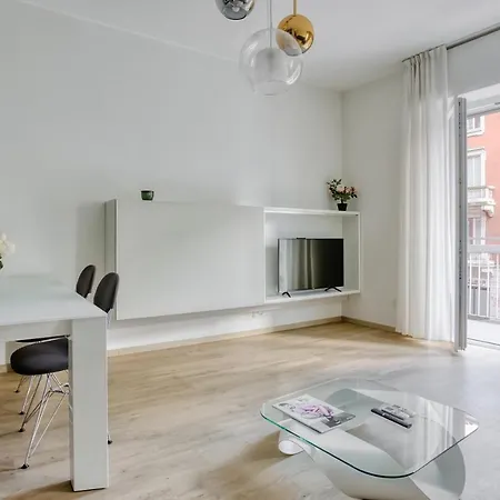 Apartment Joivy Stylish Flat For 2 With A Balcony *