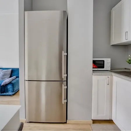 Apartment Joivy Stylish Flat For 2 With A Balcony